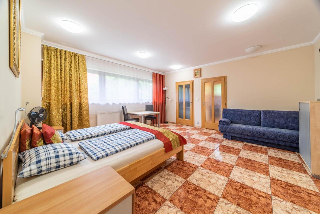 Apartmán blizko centra Prahy Praga Exterior foto