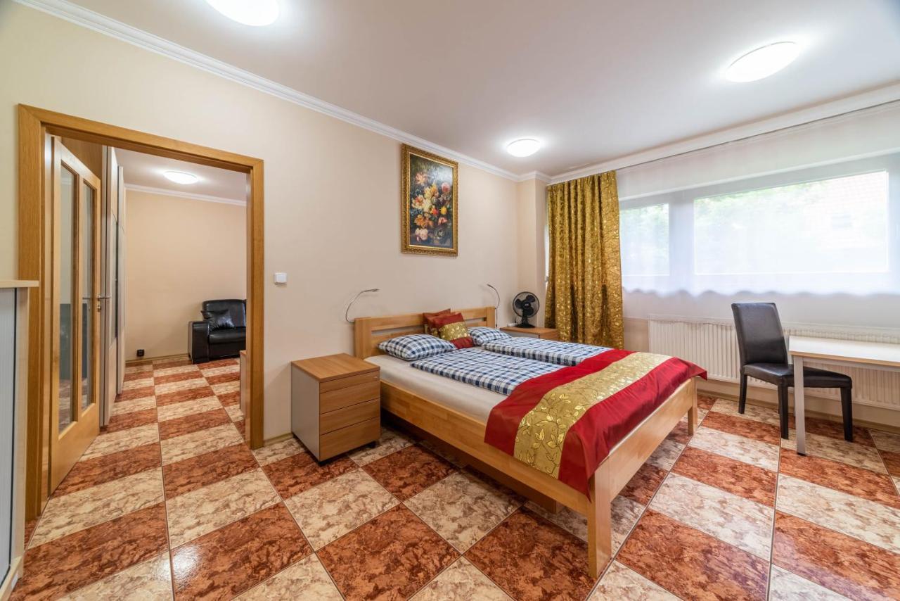 Apartmán blizko centra Prahy Praga Exterior foto