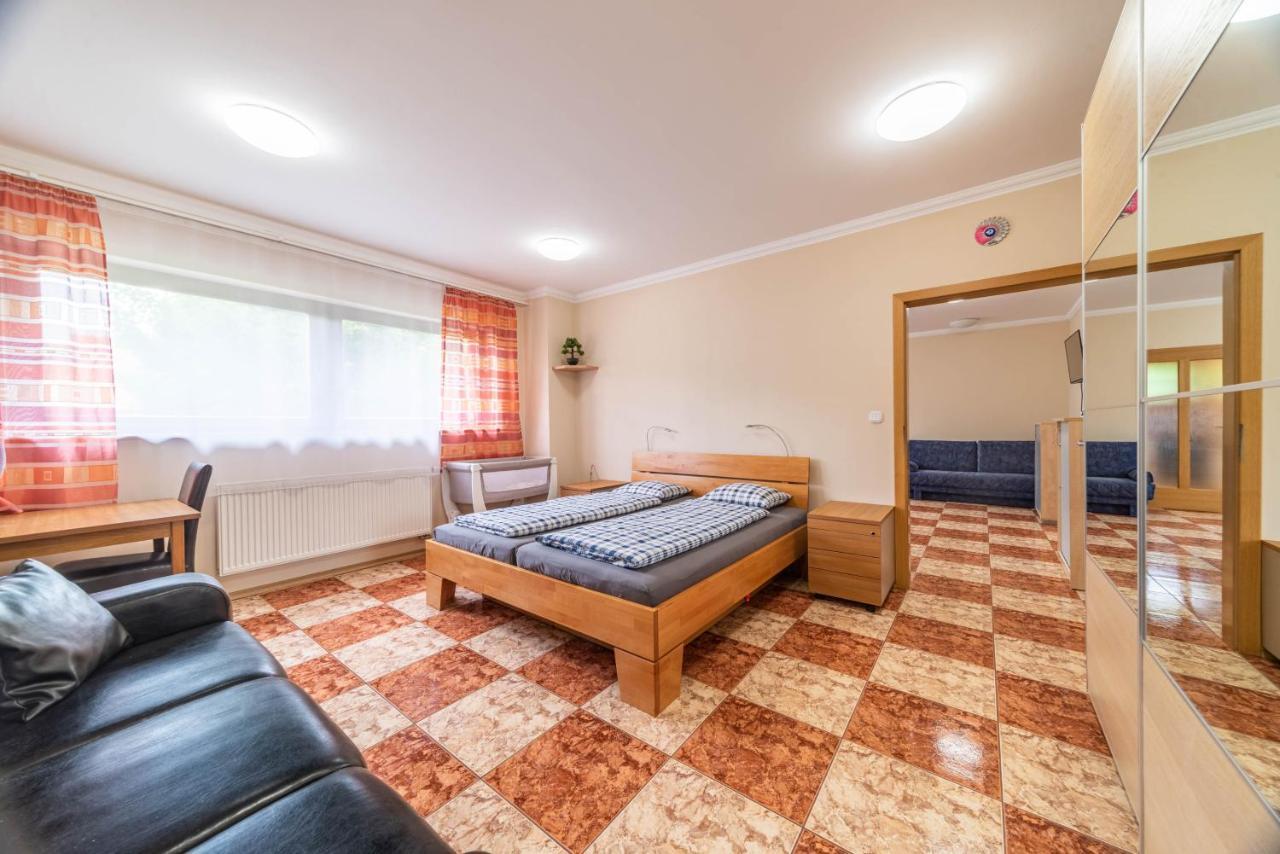 Apartmán blizko centra Prahy Praga Exterior foto